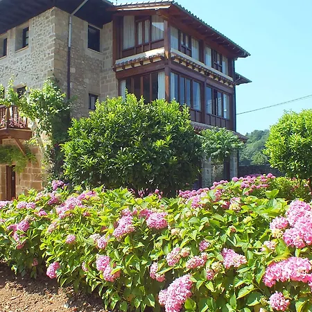 Hotel El Pomar Novales